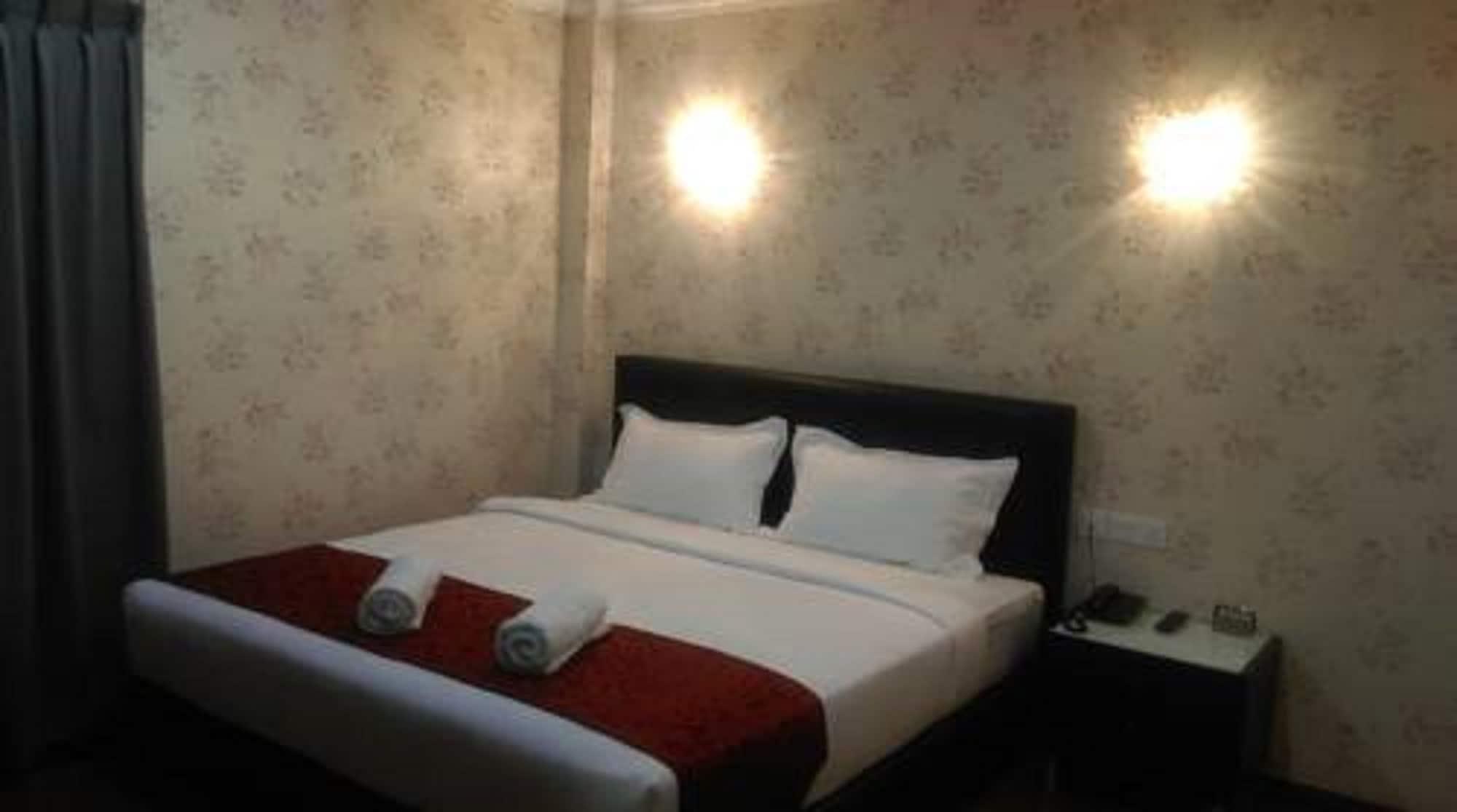 Classic Kinabalu Hotel Kota Kinabalu Exteriör bild