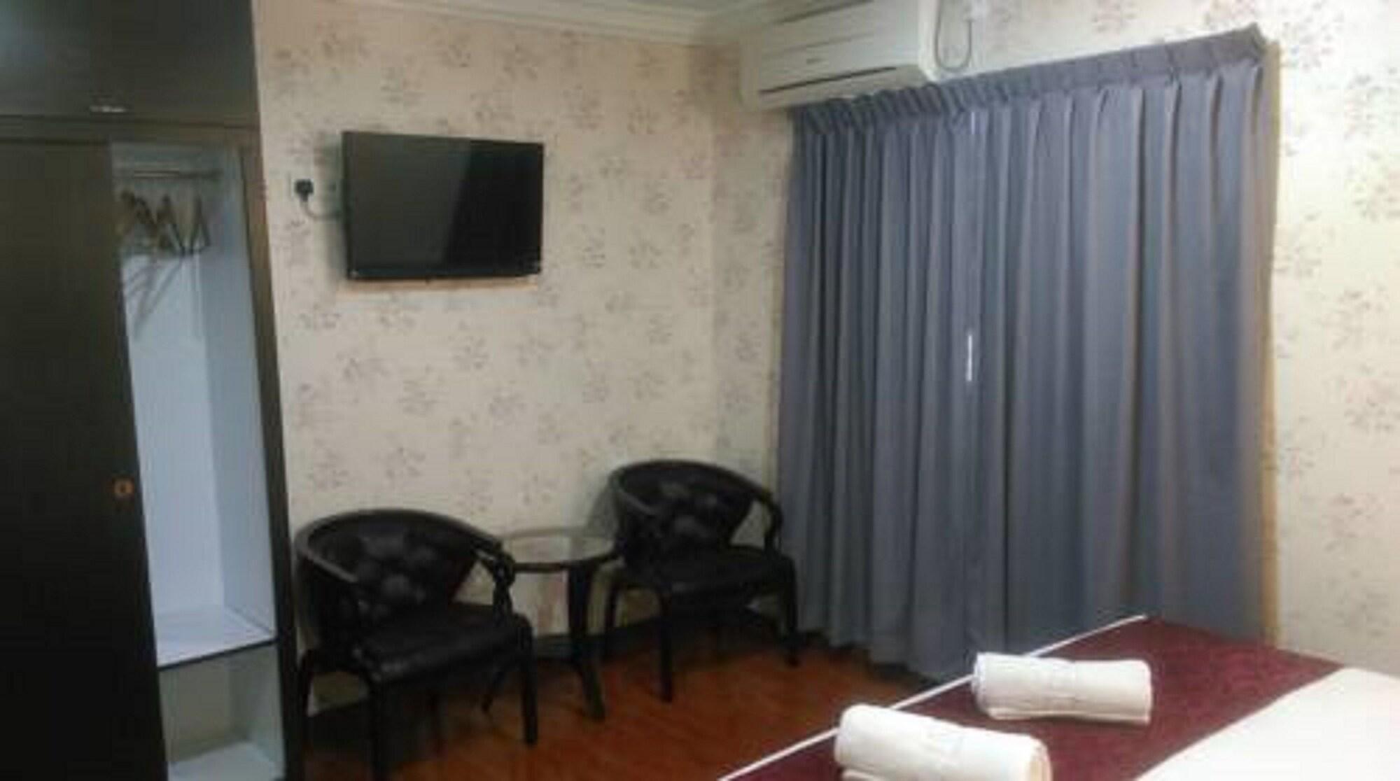 Classic Kinabalu Hotel Kota Kinabalu Exteriör bild