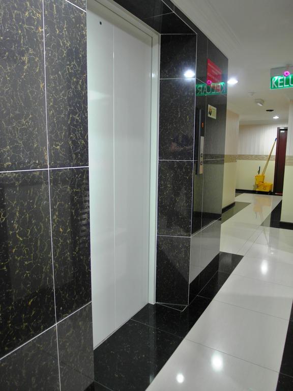 Classic Kinabalu Hotel Kota Kinabalu Exteriör bild