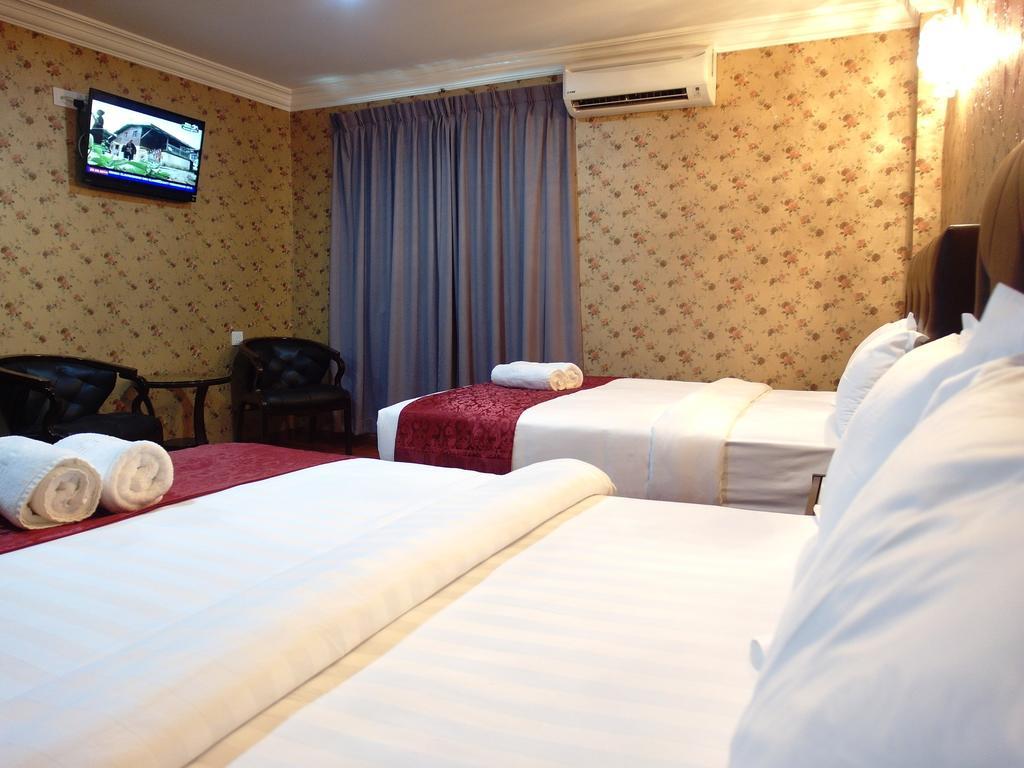 Classic Kinabalu Hotel Kota Kinabalu Exteriör bild