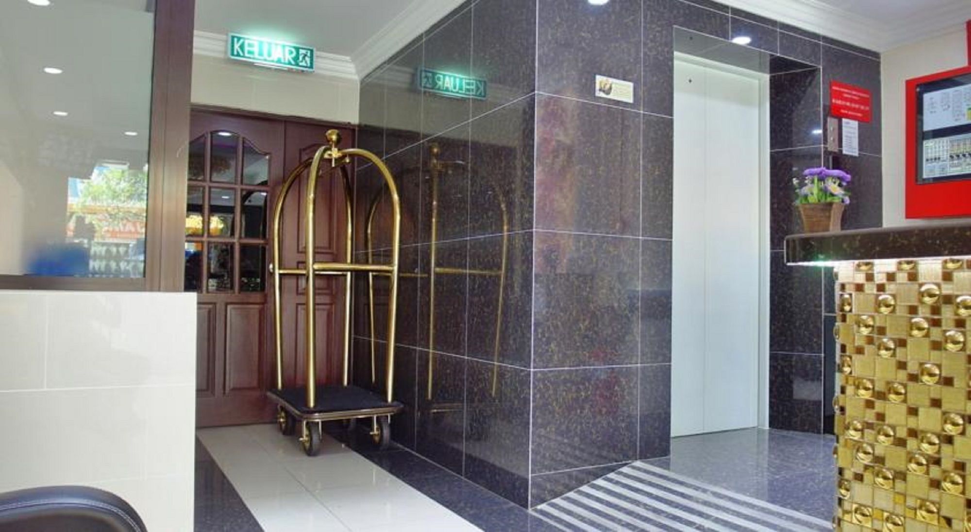 Classic Kinabalu Hotel Kota Kinabalu Exteriör bild